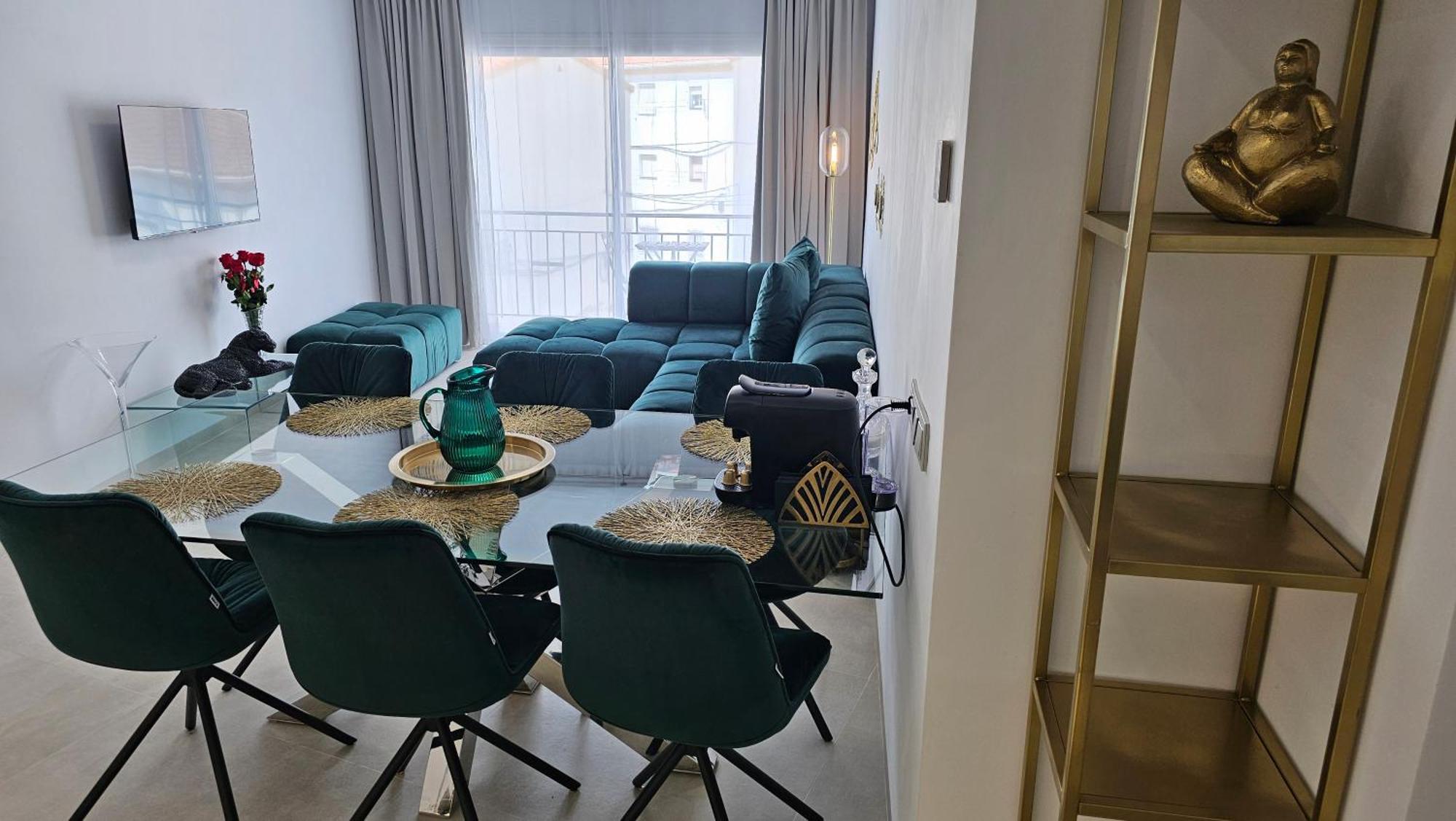 Appartamento Oasis Jacuzzi Retreat Marbella Esterno foto