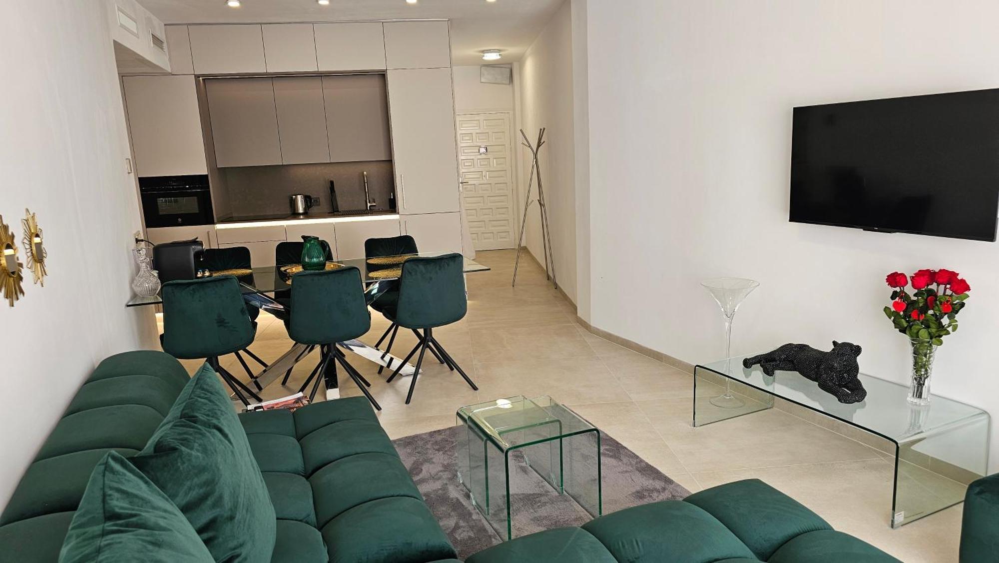Appartamento Oasis Jacuzzi Retreat Marbella Esterno foto