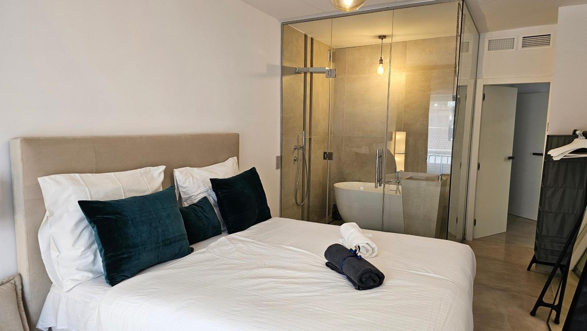 Appartamento Oasis Jacuzzi Retreat Marbella Esterno foto