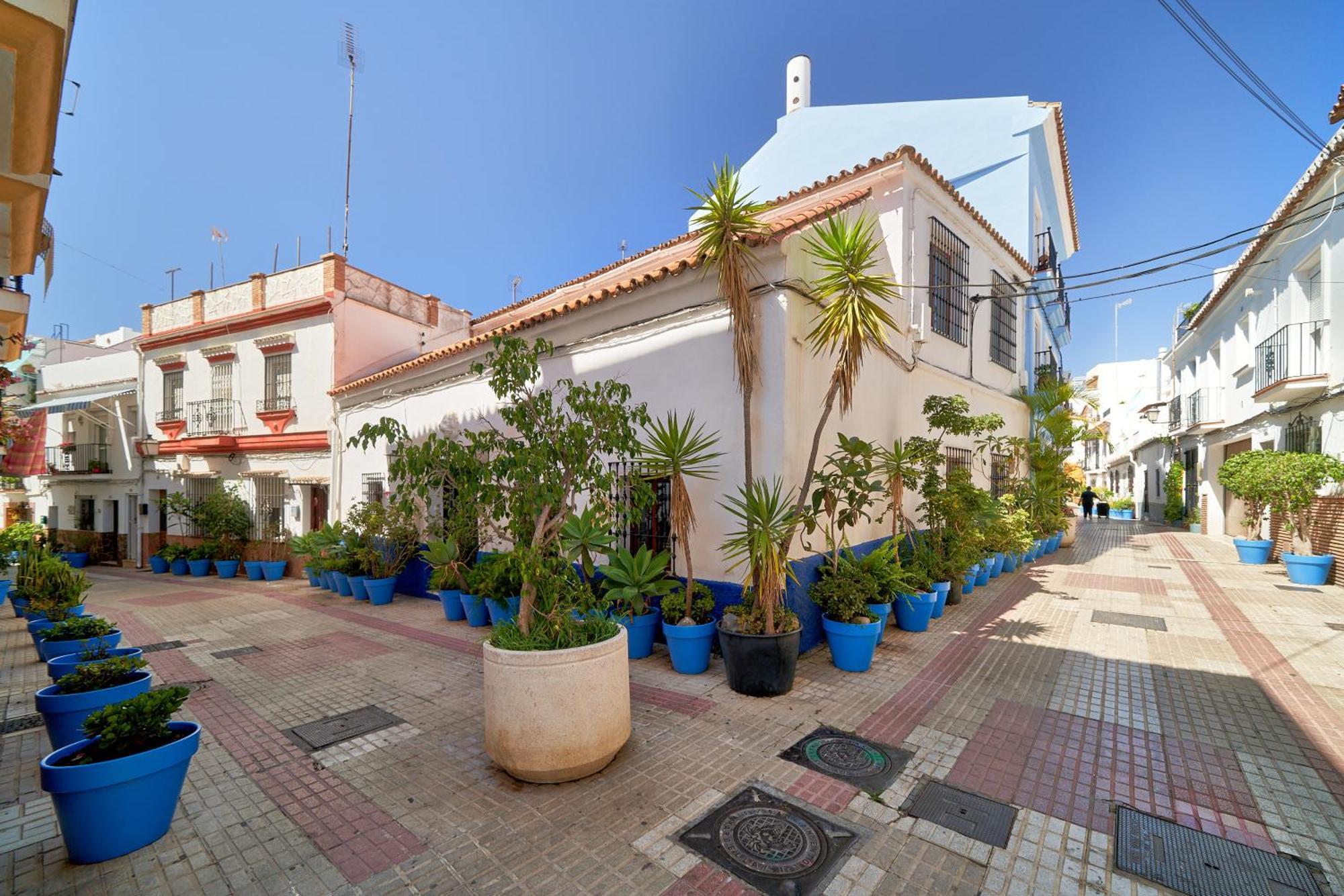 Appartamento Oasis Jacuzzi Retreat Marbella Esterno foto