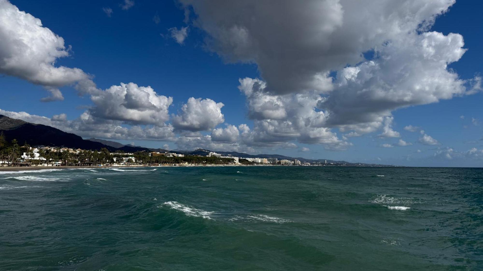 Appartamento Oasis Jacuzzi Retreat Marbella Esterno foto